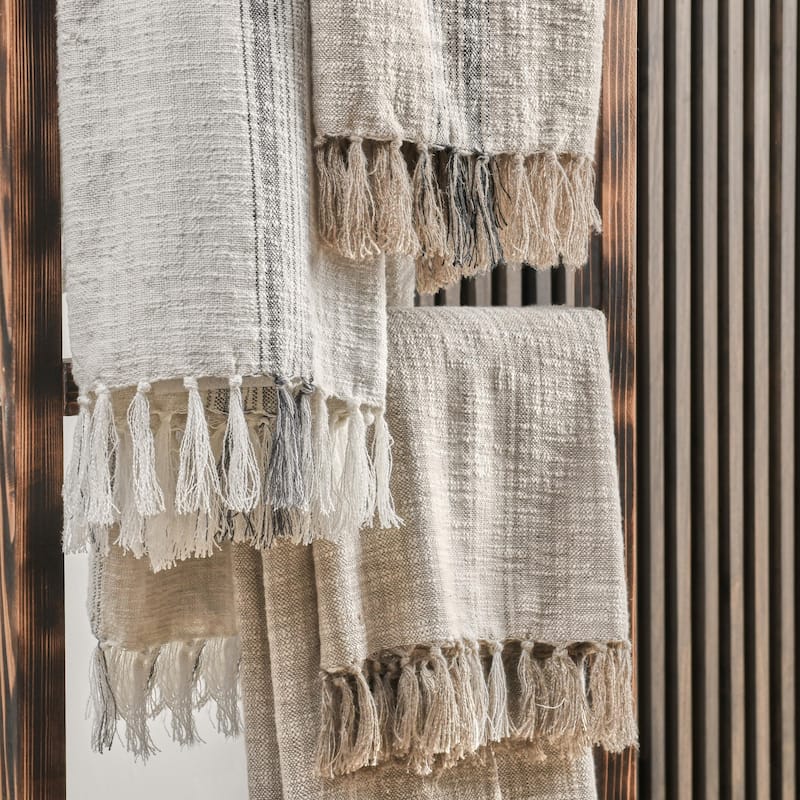 Villa by Classic Home Ria Ivory/Gray Throw Blanket 50x70
