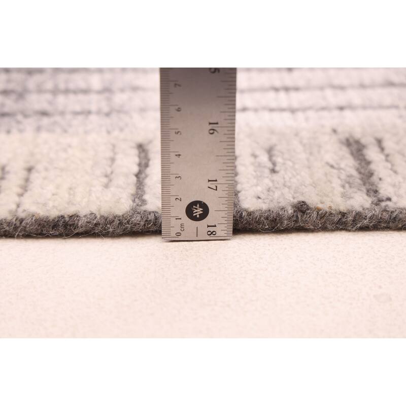 ECARPETGALLERY Hand-knotted Tangier Light Khaki Wool Rug - 5'1 x 7'11