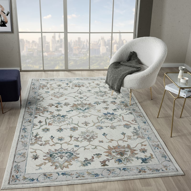 Sevita Traditional Jacobean Area Rug - 4' x 6' - Ivory Multicolor