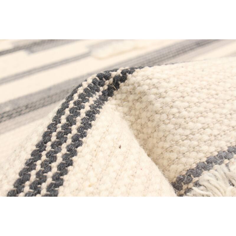 ECARPETGALLERY Hand Tufted Timeless Cream Wool Rug - 5'2 x 8'2