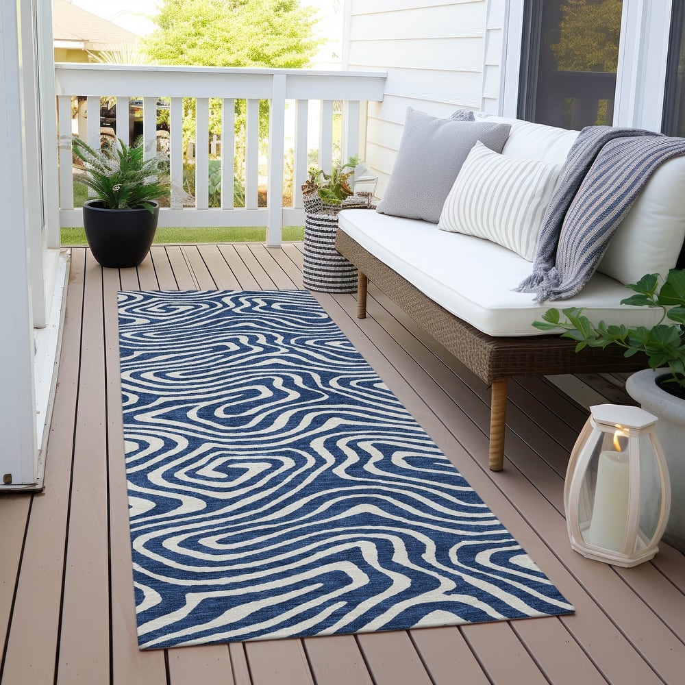 Machine Washable Indoor/ Outdoor Abstract Modern Chantille Rug