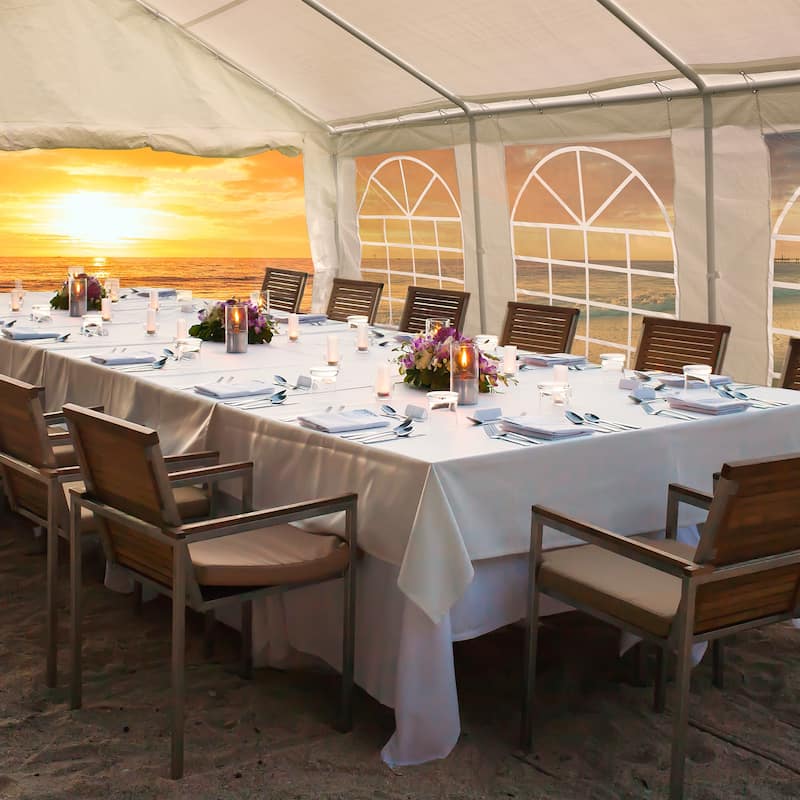 White Party Tent for Family Party Wedding