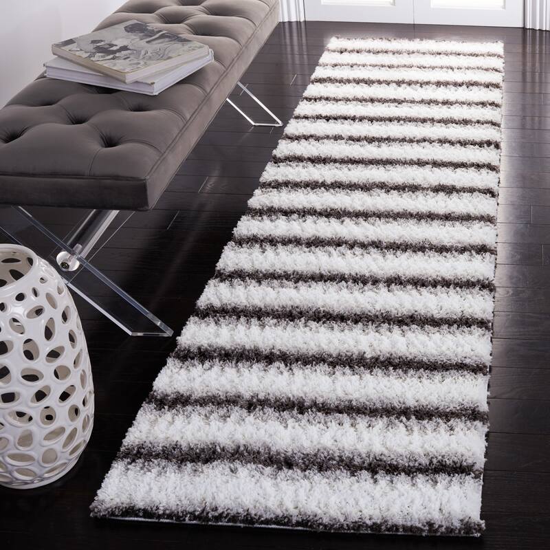 SAFAVIEH Berber Shag Izabela Stripe 1.25-inch Thick Rug - 2'3" x 8' Runner - Ivory/Grey