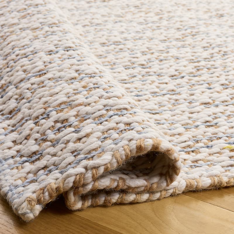 SAFAVIEH Handmade Natural Fiber Olessya Farmhouse Jute Rug