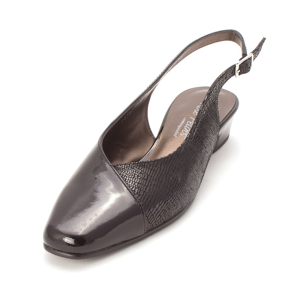 rose petals by walking cradles