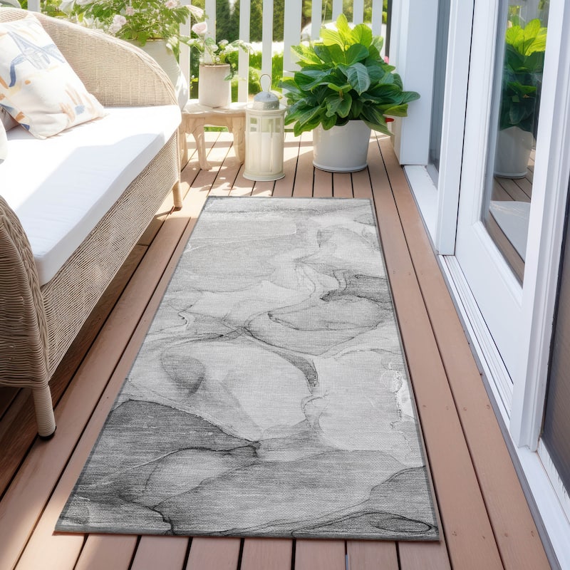 Machine Washable Indoor/ Outdoor Chantille Watercolor Gray Rug - Gray - 2'3" x 7'6"