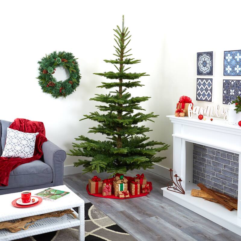 7.5' Layered Washington Spruce Christmas Tree with and 1325 Branches - Green
