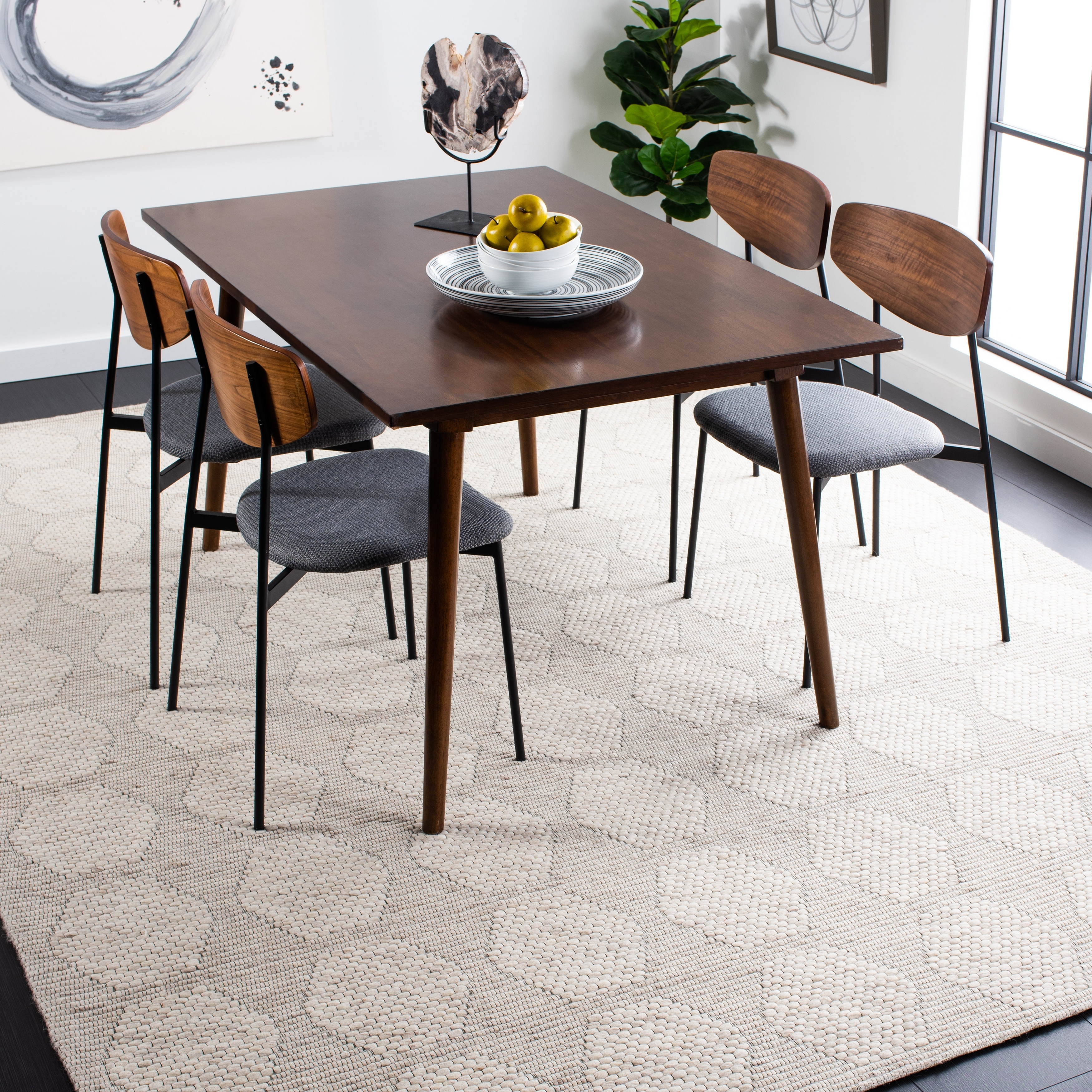SAFAVIEH Handmade Marbella Basilisa Wool Rug