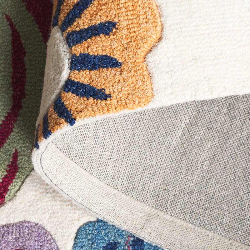 SAFAVIEH Handmade Jardin Massumah Floral Wool Rug