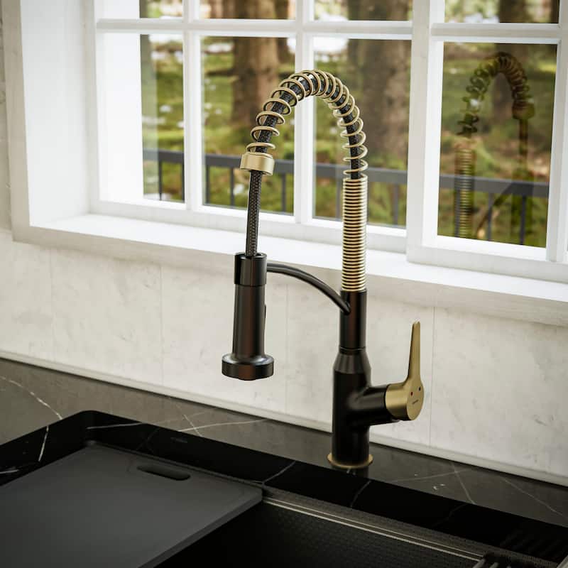 Karran Scottsdale Single-Handle Pull-Down Sprayer Kitchen Faucet