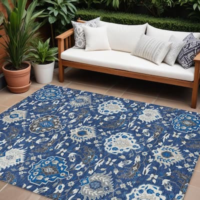 HomeRoots Damask Traditional Rectangle Outdoor Rug