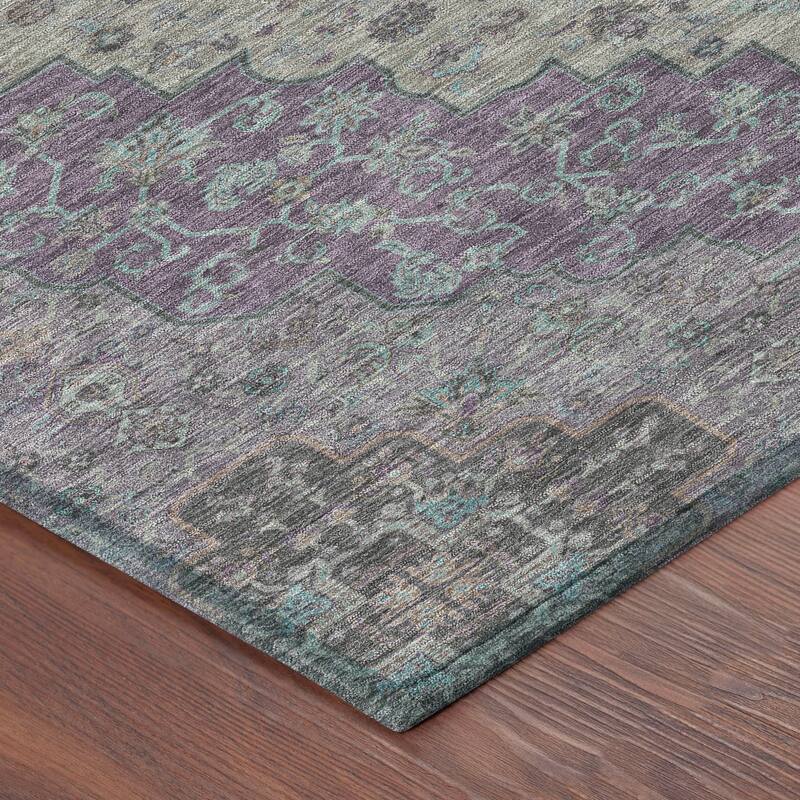 Machine Washable Indoor/ Outdoor Traditional Karachy Chantille Rug