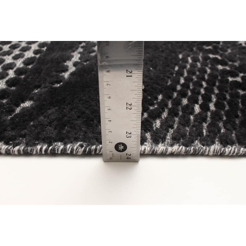 ECARPETGALLERY Hand-knotted Tangier Black Wool Rug - 2'11 x 5'2