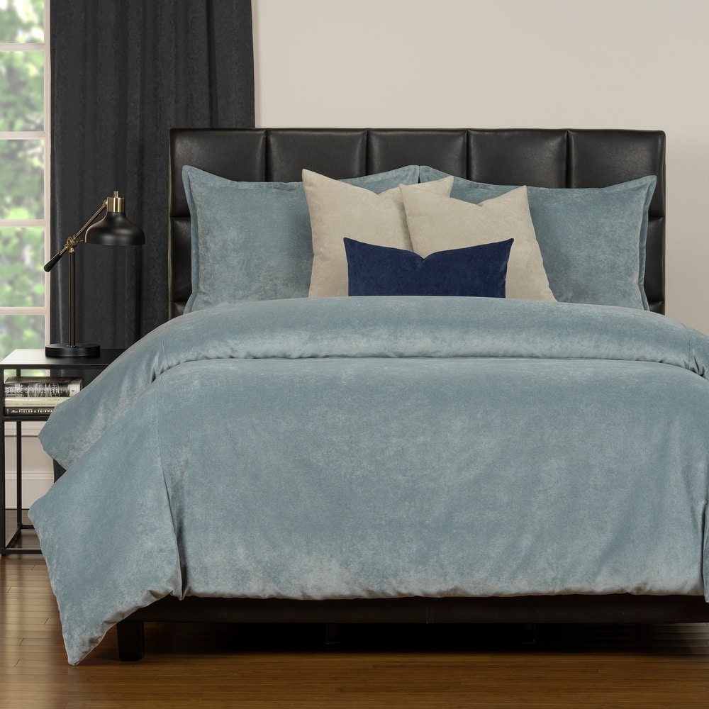 Mixology Padma 7 Piece Duvet Cover and Insert Set