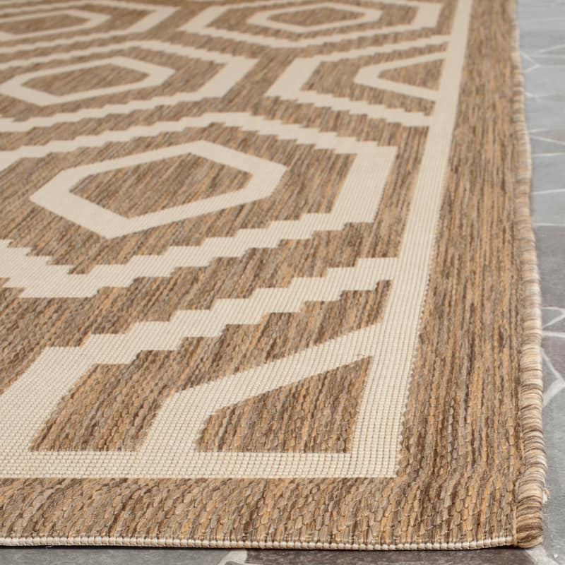 SAFAVIEH Courtyard Carolee Indoor/ Outdoor Patio Backyard Rug