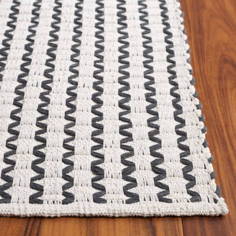 SAFAVIEH Handmade Cape Arieke Cod Cotton Rug