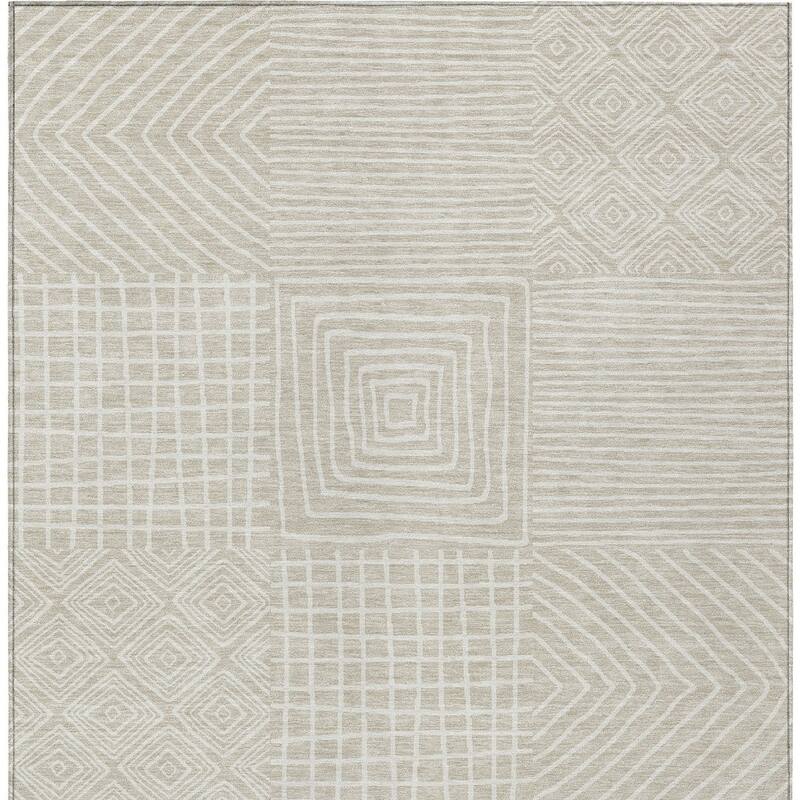 HomeRoots Geometric Transitional Rectangle Outdoor Rug