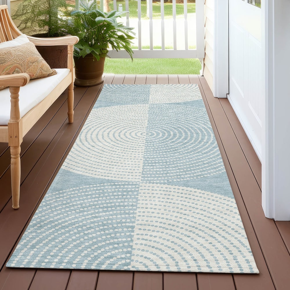 Machine Washable Indoor/ Outdoor Geo Circles Chantille Rug