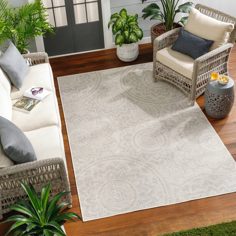 Livabliss Ravello Transitional Floral Indoor/ Outdoor Area Rug - 6'7" x 9' - Grey/Ivory
