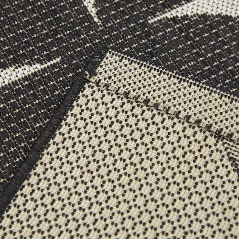 Camille Modern Geometric Indoor/Outdoor Area Rug