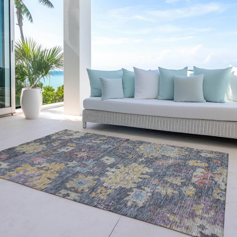 Machine Washable Indoor/ Outdoor Vintage Traditional Chantille Rug