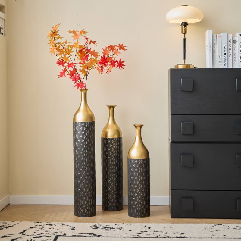 Black and Gold Metal Vase Set of 3 Floor Vases Ideal for Mother's Day Gift Wedding Decoration Elegant Floral Display