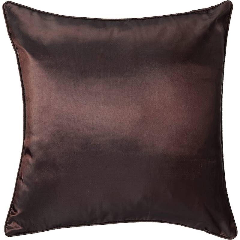 Violet Linen Silky Bloom Daisy Flower Pattern, 17 Inch x 17 Inch, Square, Decorative Accent Throw Pillow