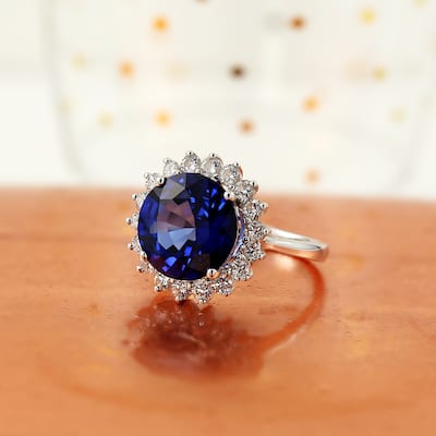 Auriya 18k Gold 7ct Royal Blue Sapphire Halo Diamond Engagement Ring 1ct TDW