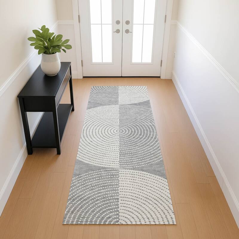 Machine Washable Indoor/ Outdoor Geo Circles Chantille Rug