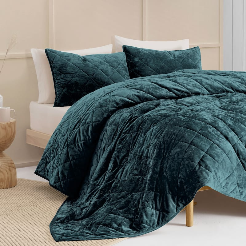 Beaute Living Diamond Velvet 3 Piece Quilt Set