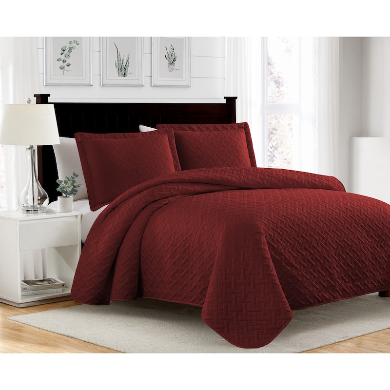 Bella Geometric Embossed Quilt - BRICK - King