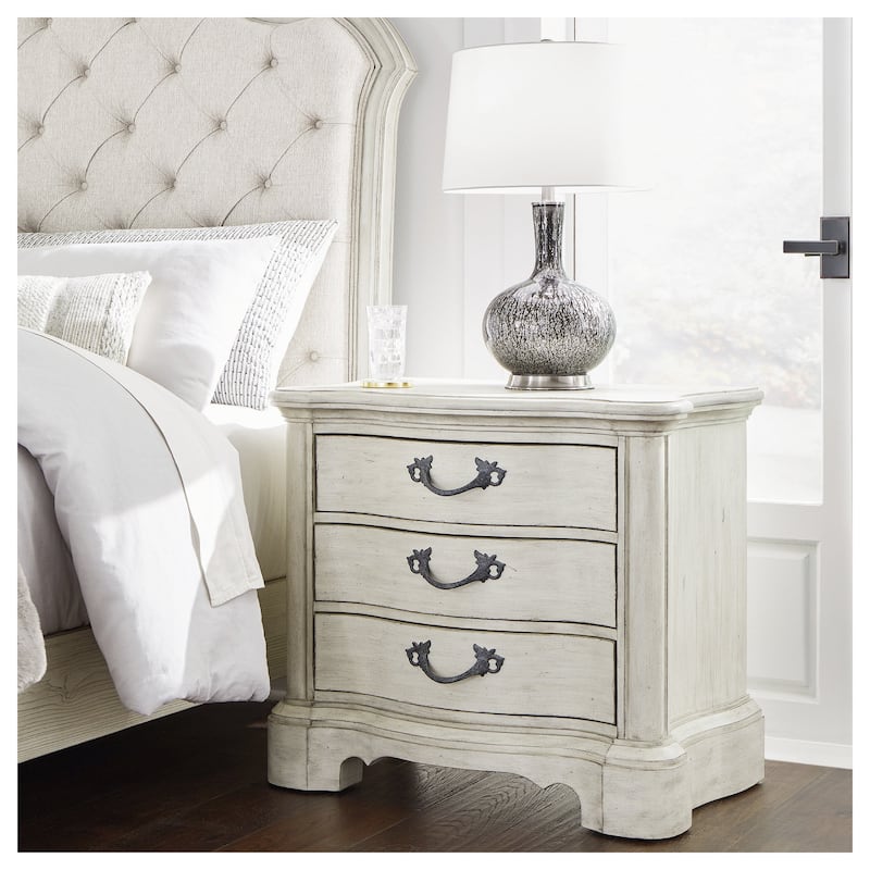 Signature Design by Ashley Arlendyne Antique White Nightstand - 3-drawer - Antique White
