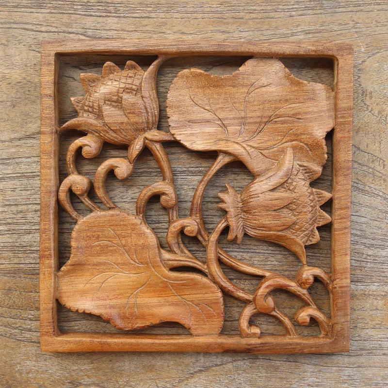 Wood relief wall panel 'Flower Alive'