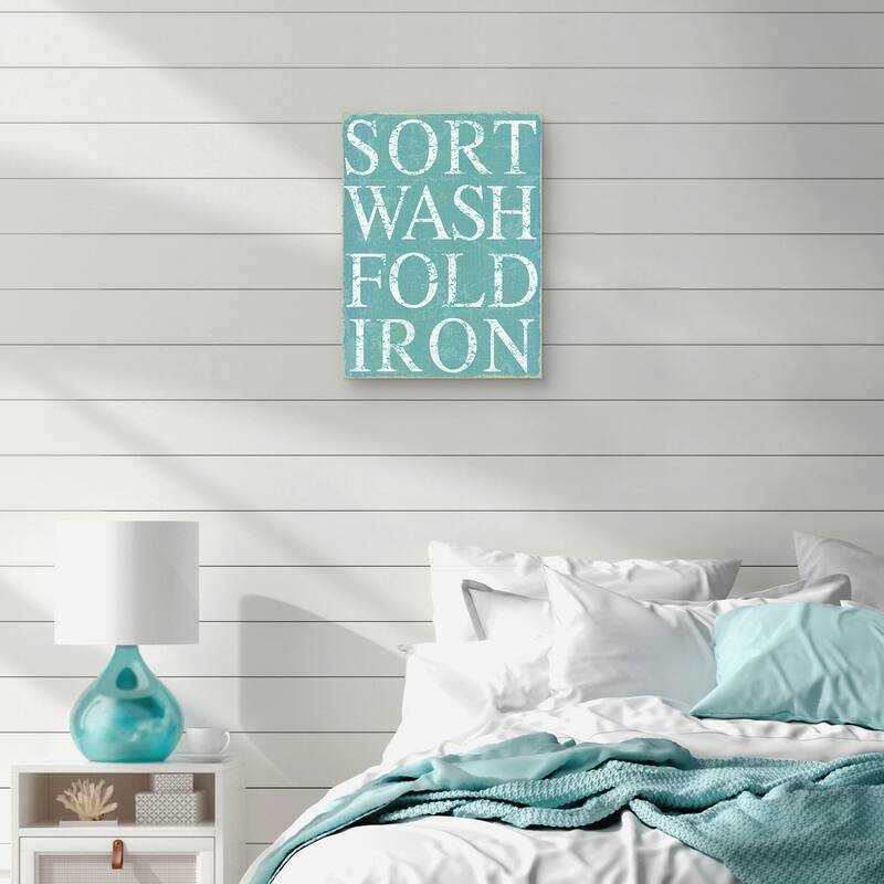 Sort Wash Canvas Art Print