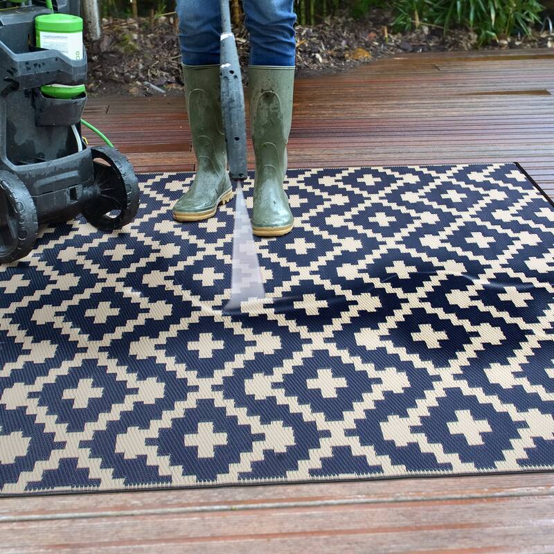 Trellis Geometric Reversible Plastic Outdoor Rugs