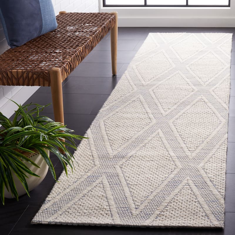 SAFAVIEH Handmade Marbella Juliet Trellis Wool Rug - 2'3" x 9' Runner - Navy/Ivory