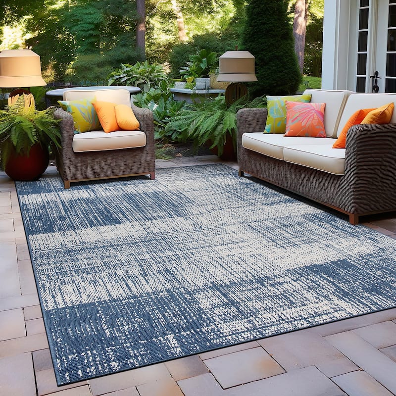 World Rug Gallery Distressed Boxes Indoor/Outdoor Area Rug