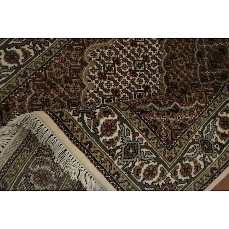 Hand Knotted Oriental 100% Wool Carpet Traditional Floral Beige & Ivories Tabriz-Mahi Area Rug - 6' 0'' X 4' 0''
