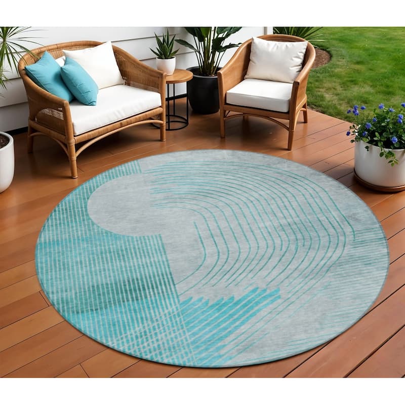 HomeRoots Geometric Transitional Rectangle Outdoor Rug - 8' Round