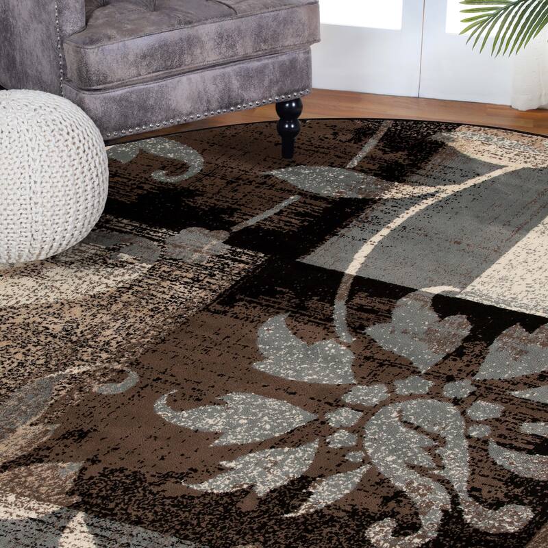 Contemporary Floral Patchwork Indoor Area Rug or Runner by Superior