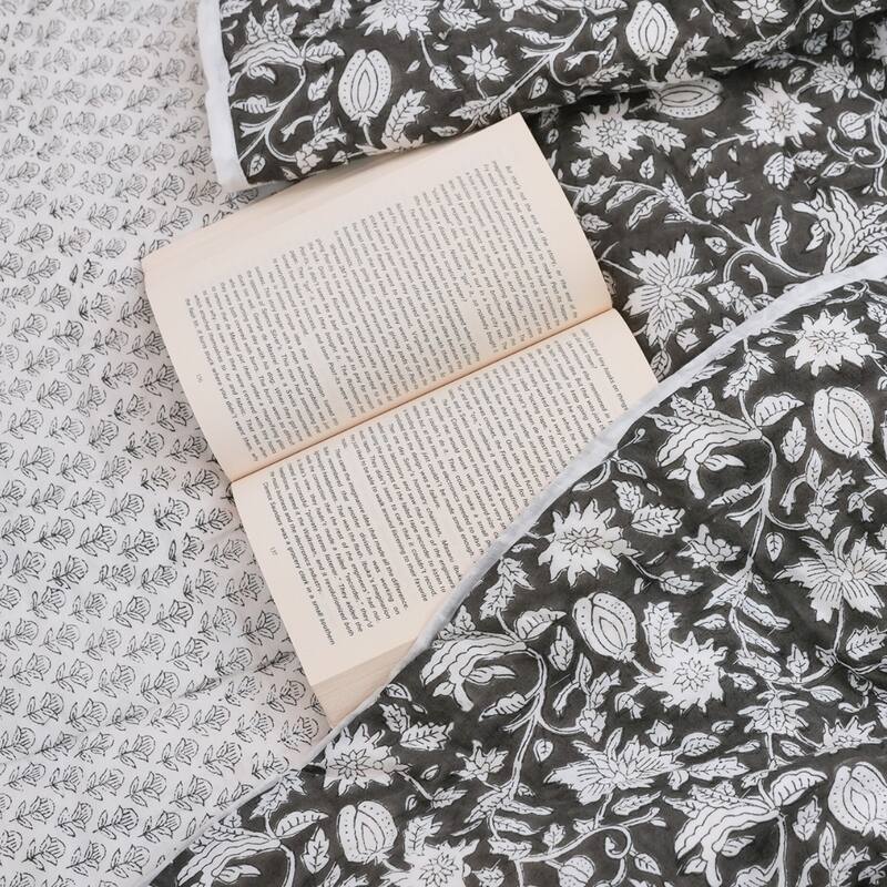 Fabdivine Bohemian Hand Block Print Cotton Quilt - Gray White Floral Reversible Ethnic Bedding for Bedroom, Manikarnika Tarangni