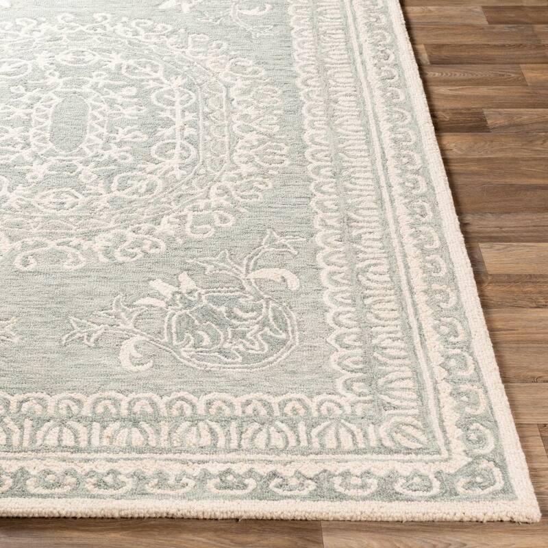 Livabliss Traditional Newcastle Medallion Area Rug