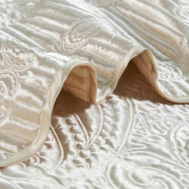 Serenta Quilted Satin 4-piece Bedspread Set