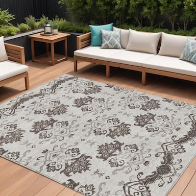 HomeRoots Oriental Transitional Rectangle Outdoor Rug