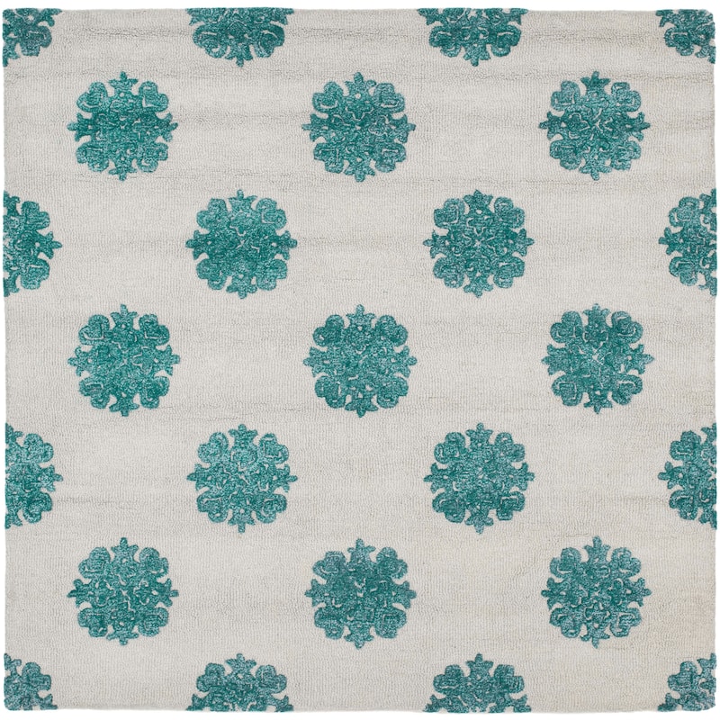 SAFAVIEH Handmade Soho Denisha N.Z. Wool Rug - 6' Square - Ivory/Light Blue