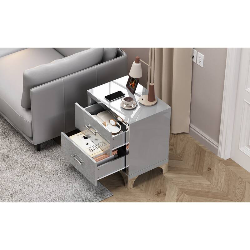 High Gloss Mirrored Nightstand with 2 Drawers,Modern End Table with Drawers,Mirrored High Gloss Wood Nightstand Metal Handle