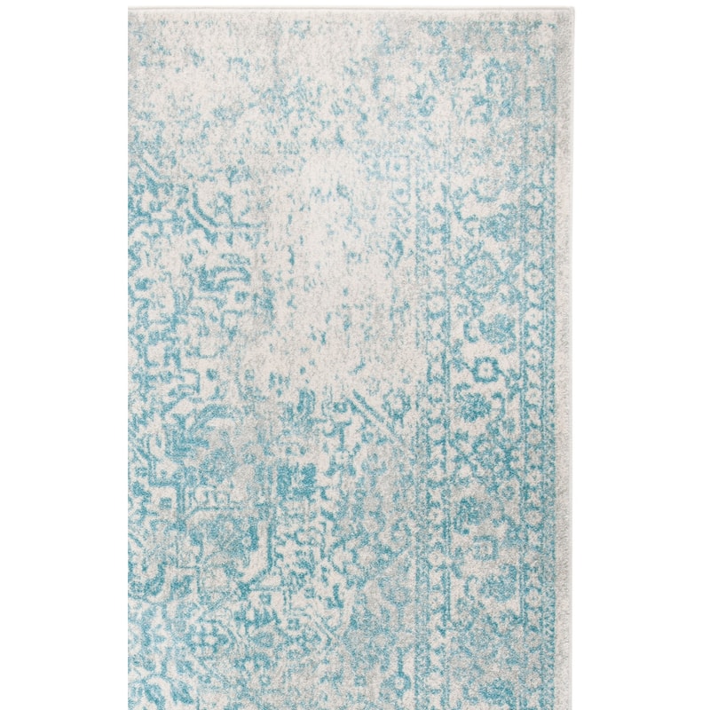SAFAVIEH Evoke Pety Vintage Distressed Rug