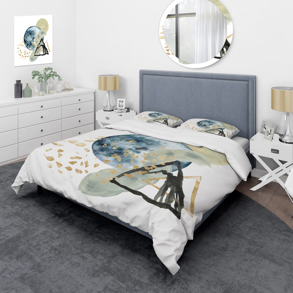 Designart 'Minimalistic Landscape of Mountains With Moon II' Modern Duvet Cover Set