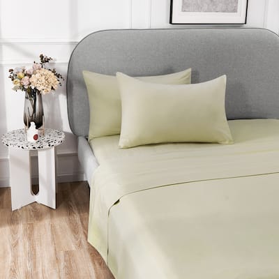 Deconovo 4-Piece Ultra-Soft Bed Sheet Set, 1800 Thread Count, Deep Pockets