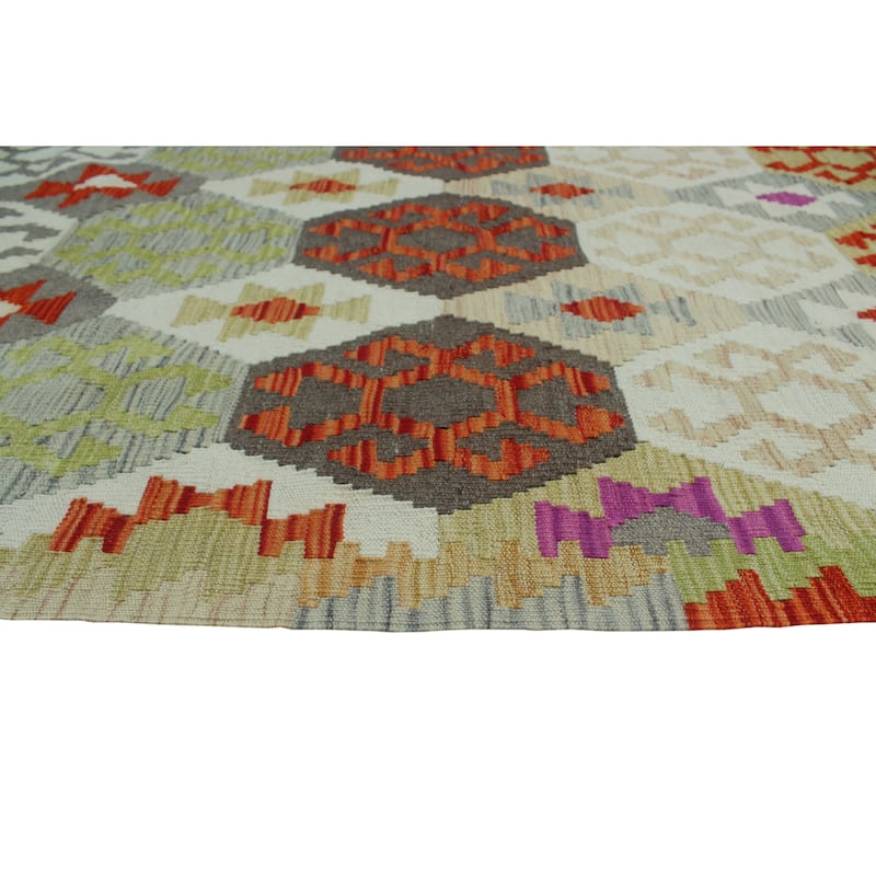 Hand-Woven Sangat Carolyn Ivory/Grey Rug - 6'4" x 9'2"